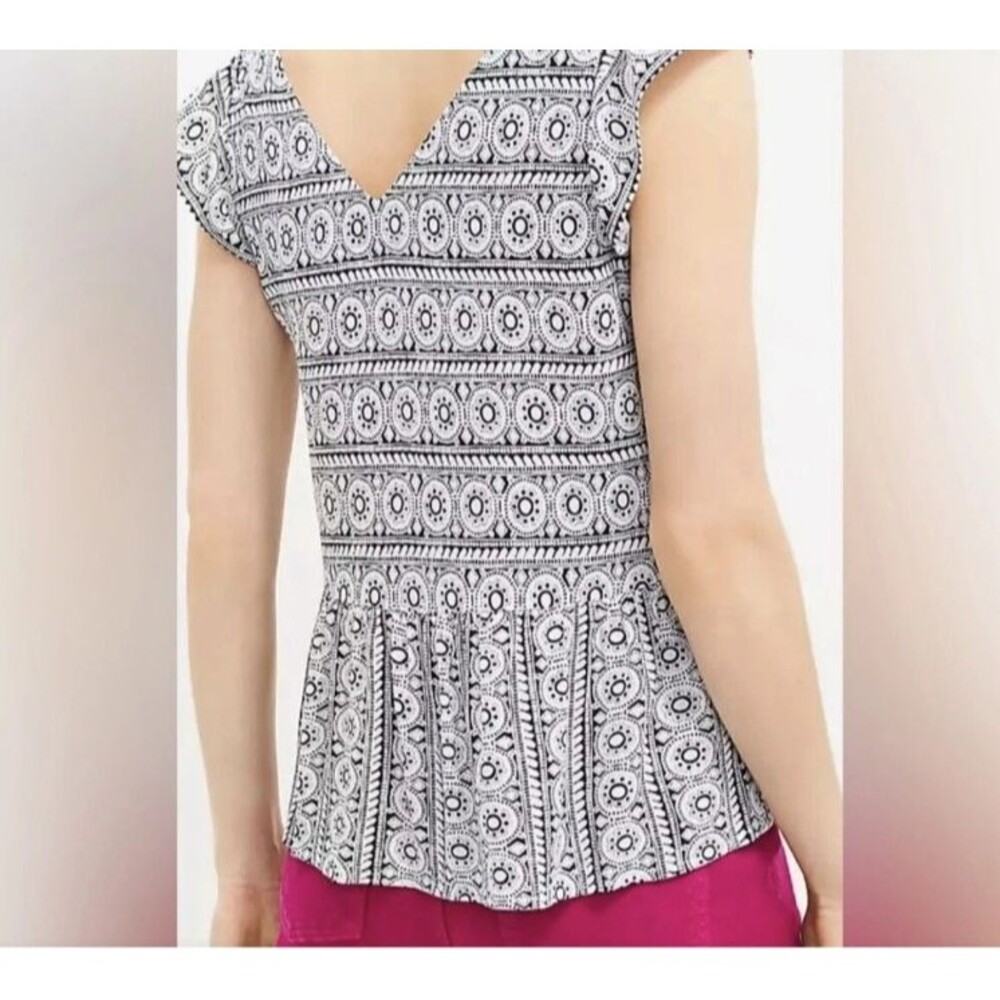 Ann Taylor LOFT Petite Flutter Peplum Top Cap Sleeves Blouse Sizes MP - Picture 4 of 9